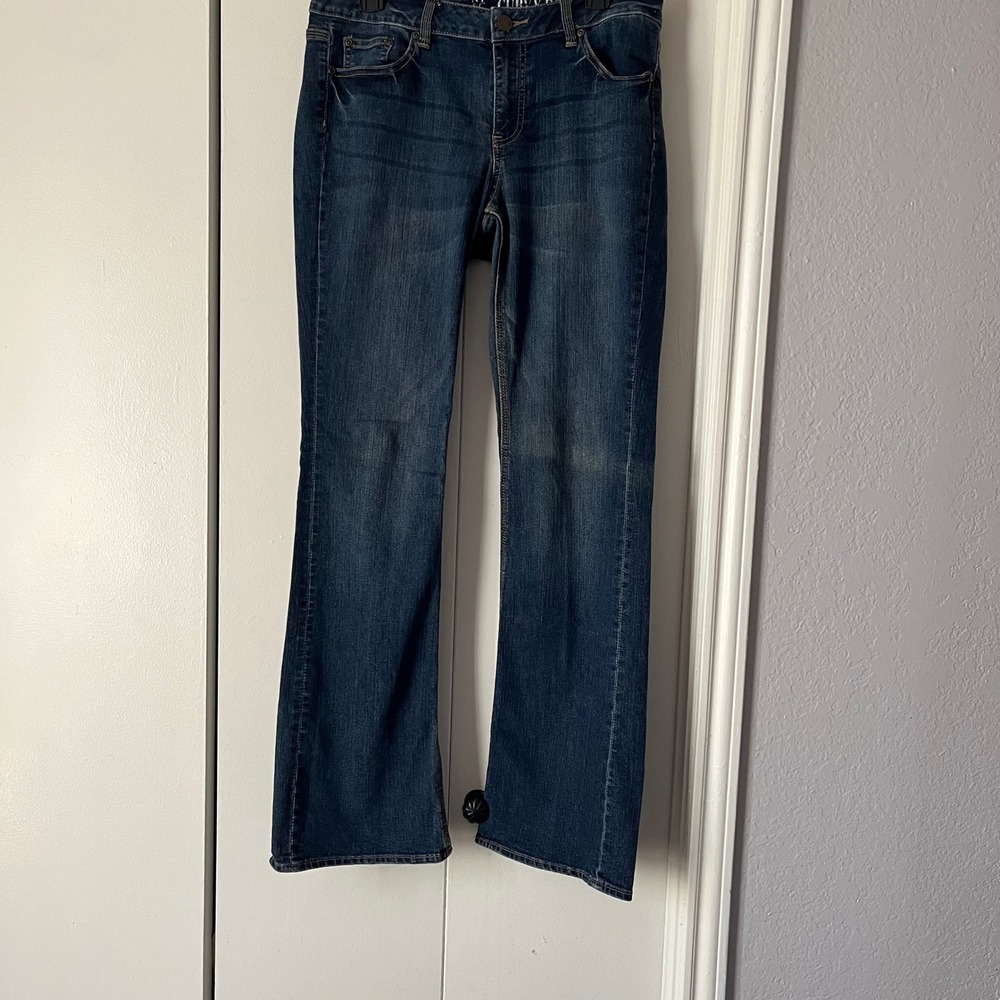 NY&C Curvy Bootcut Jeans Women's Size 10 Sits at Lower Waist Dark Wash‎ Denim